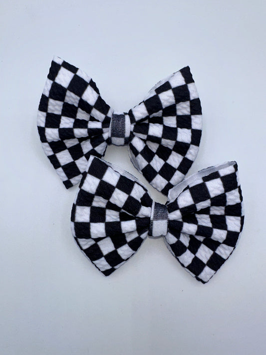 Black and White Checkers