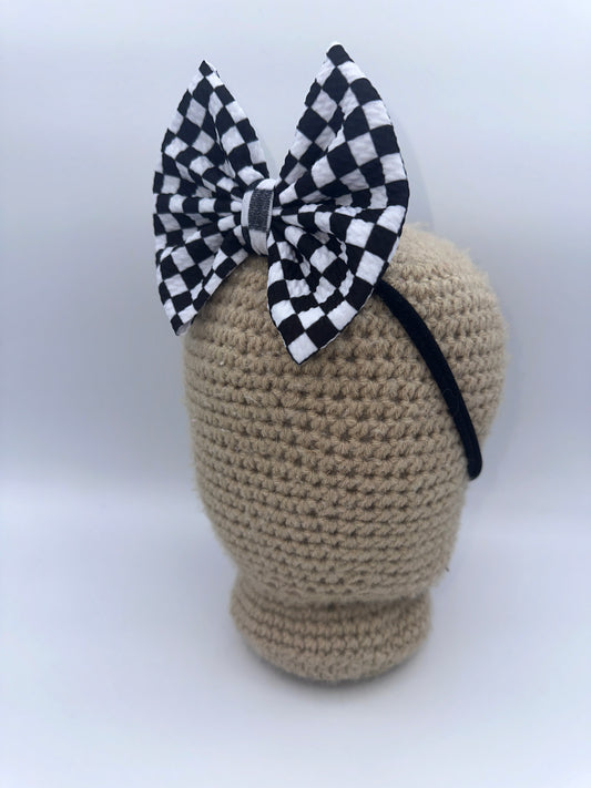Black and White Checkers