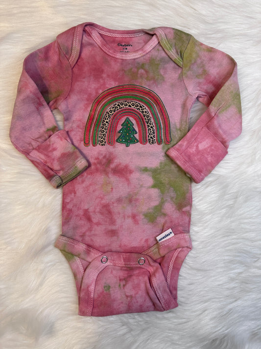 Tie Dye Christmas Rainbow